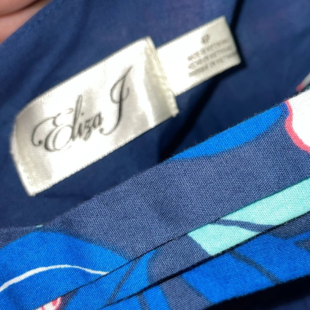 Eliza J Navy Floral Backless Dress size 4p - Picture 6 of 8